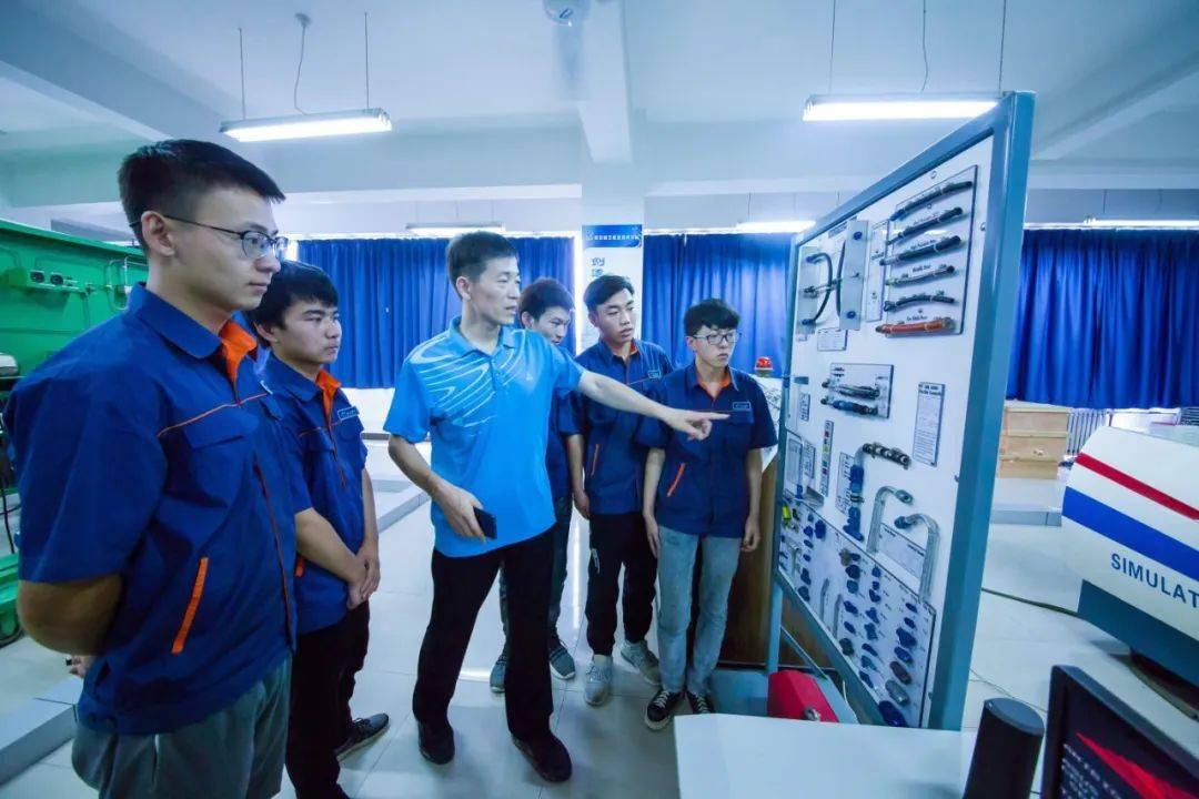 单独招生考试3月6日正式报名！欢迎报考西安航空职业技M6米乐 MILE术学院航空维修工程学院(图7)