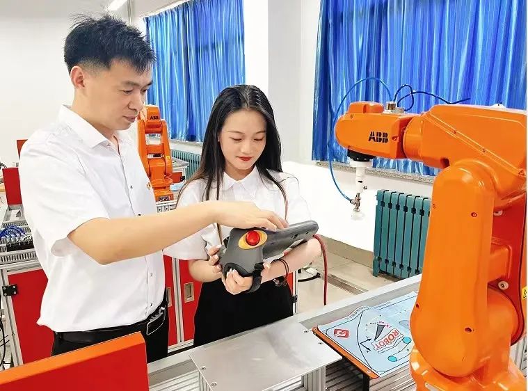 米乐网站 M6米乐选择机电 筑梦未来——欢迎报考山东交通职业学院机电工程系(图3)